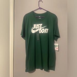 XL Green Nike “Just Do It” Logo BRAND NEW with tags.